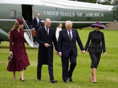 Король и королева Великобритании приняли Дональда и Меланию Трамп в Виндзорском замке