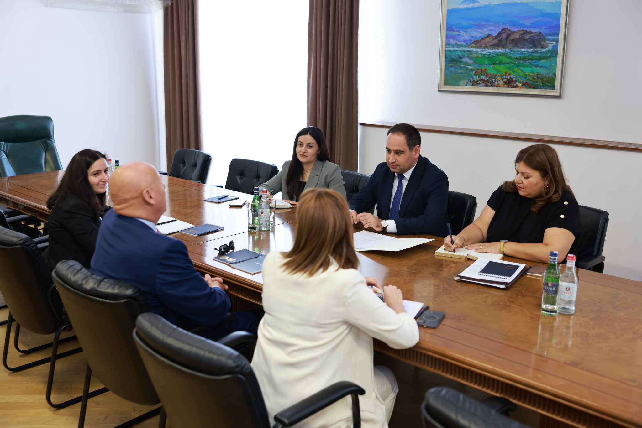 ՀՀ ՏԿԵ նախարարն ընդունել է Գլենդելի քաղաքապետին