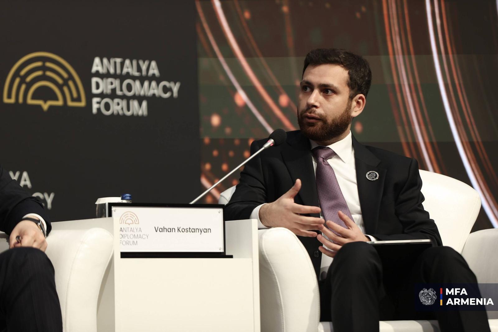 Վաշինգտոնյան համաձայնությունները շրջադարձային կլինեն ամբողջ տարածաշրջանի համար․ Վահան Կոստանյան
