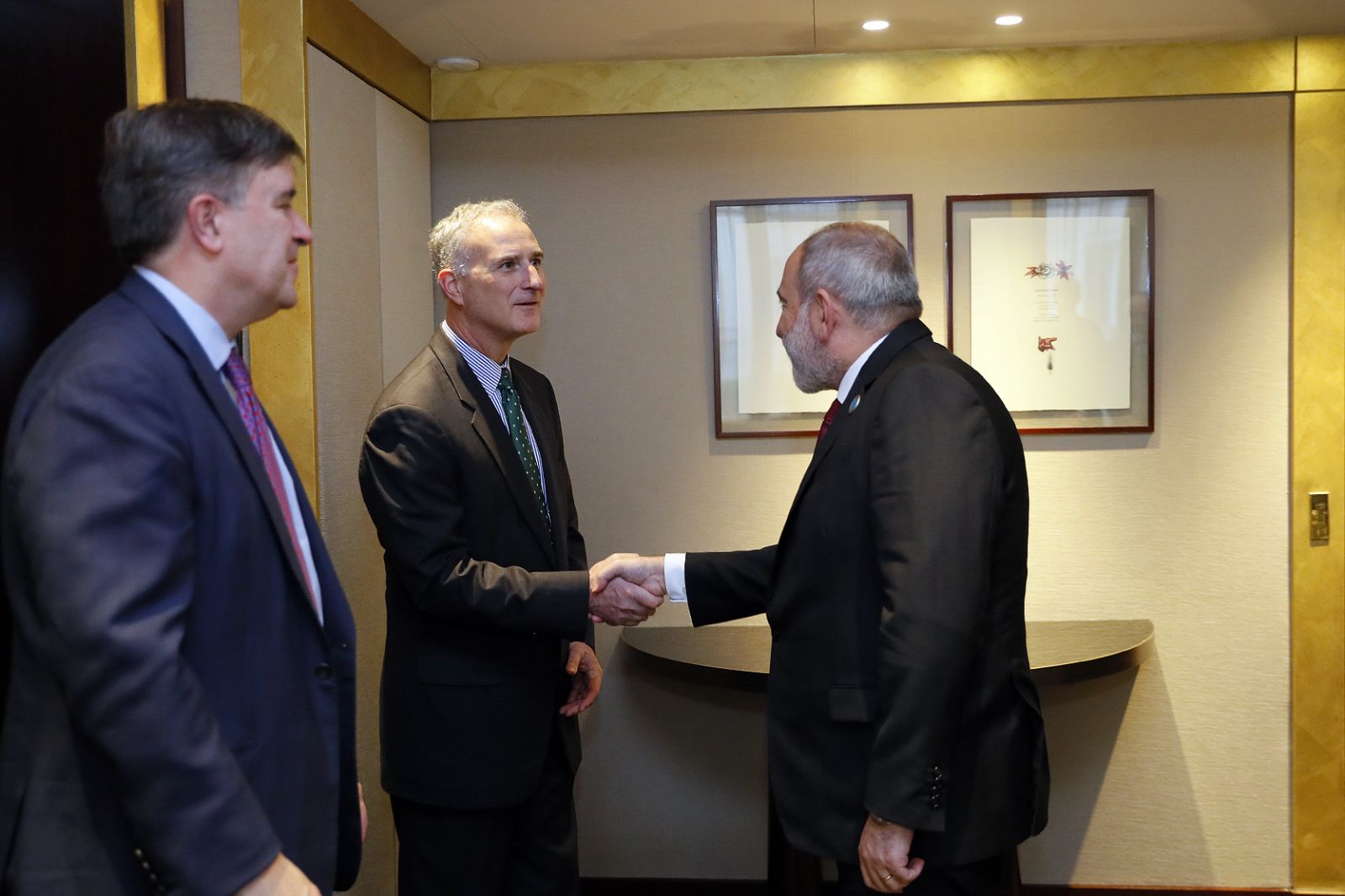 Վարչապետն ու ԱՄՆ պետքարտուղարի օգնականն անդրադարձել են «Խաղաղության խաչմերուկ» նախագծին