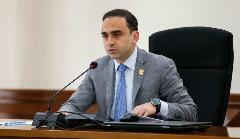 Ավինյանը ՀՀ բանկերի ղեկավարներին ներկայացրել է Երևանի քաղաքաշինական խոշոր ներդրումային ծրագրերը