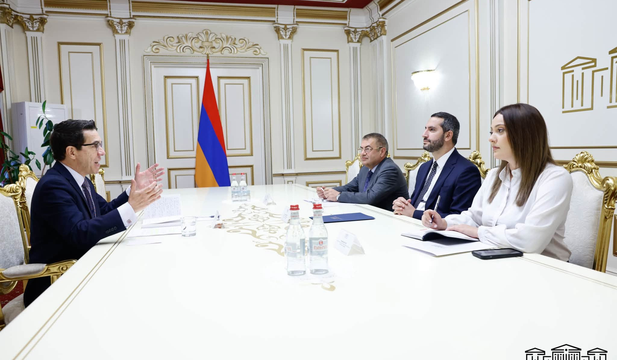ՀՀ ԱԺ նախագահը և Բրազիլի դեսպանը քննարկել են տնտեսական համագործակցության ընդլայնման հնարավորությունները