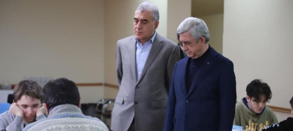 Սերժ Սարգսյանը այցելել է Անդրանիկ Մարգարյանի հուշամրցաշարին