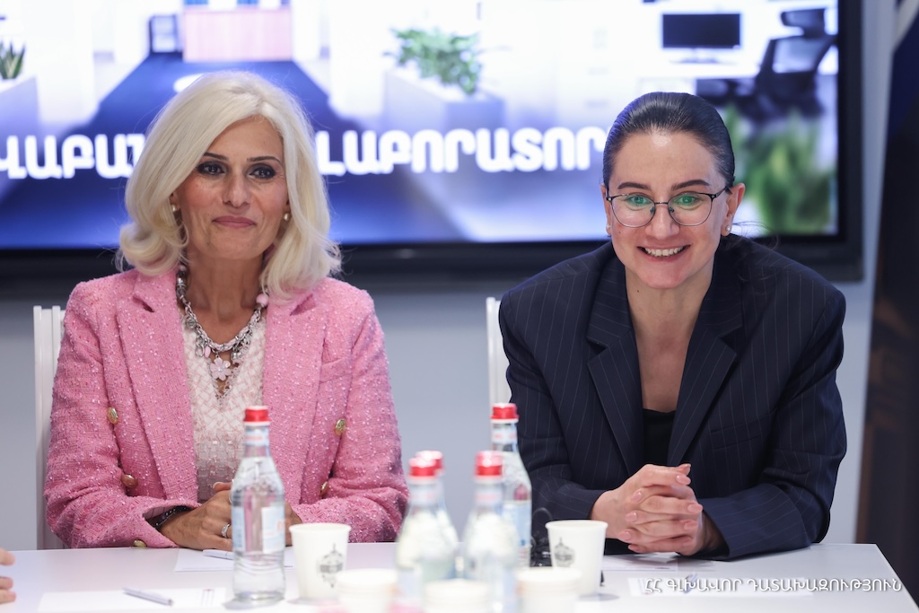 Գլխավոր դատախազությունում քննարկվել է դատախազական աշխատանքի հայաստանյան և ամերիկյան փորձը