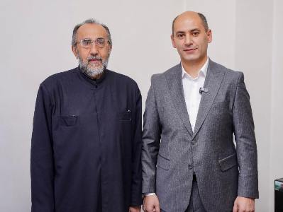 Սրբազանի ինքնազգացողությունը լավ էր, դուխն ու հումորը տեղը․պատգամավորներն այցելել են Միքայել Սրբազանին