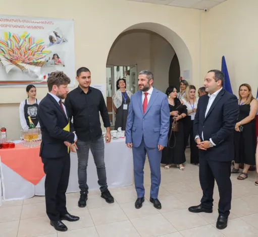 Փամբուխչյանը Ֆրանսիայի դեսպանի հետ մասնակցել է Պետանք ֆրանսիական ծագմամբ խաղի խաղահրապարակի բացմանը