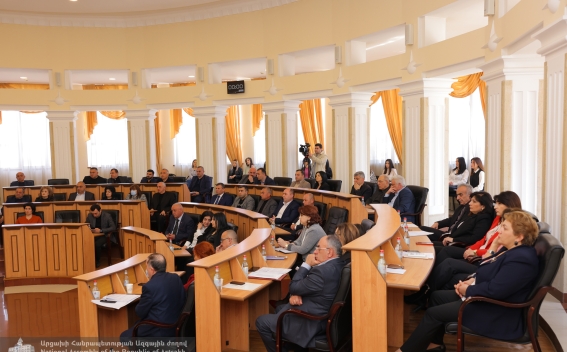 Արցախցի պաշտոնյաներն ինչ-որ բանի են սպասում. ինչու նիստ չեն նախաձեռնում. «Ժողովուրդ»