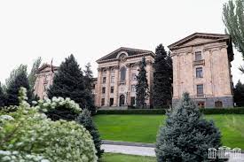 ԱԺ պատգամավորները հանդես են գալիս հայտարարություններով՝ ուղիղ