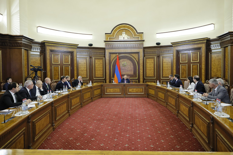 Փաշինյանի գլխավորությամբ քննարկվել են հարկման համակարգերի վերաիմաստավորմանը վերաբերող հարցեր
